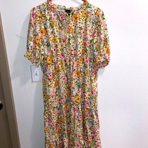 Floral layered midi dress with puff sleeves